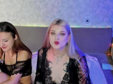 couple Free Cams XXX with moon_ari