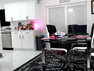 couple Free Cams XXX with mistie_hightops